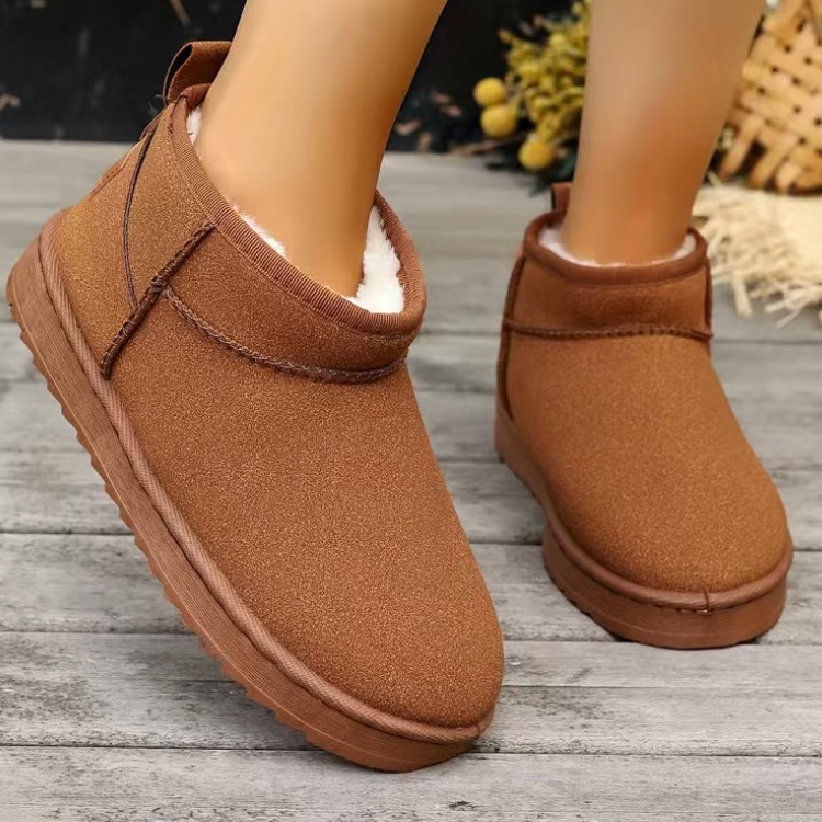 Women’s Size 7 The Classic Mini Brown Boots Ankle Chelsea Winter Boots New